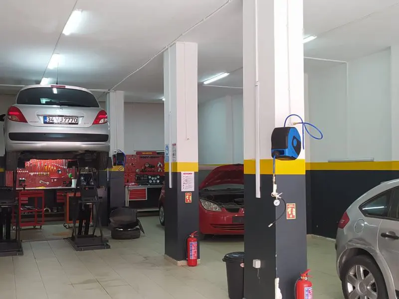 Çarşıbaşı Oto Servis